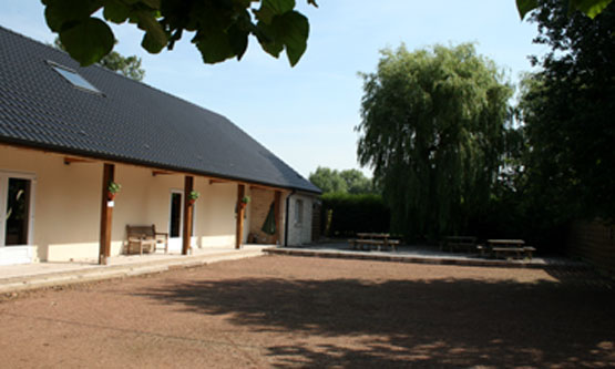 petit-slide-contact-4