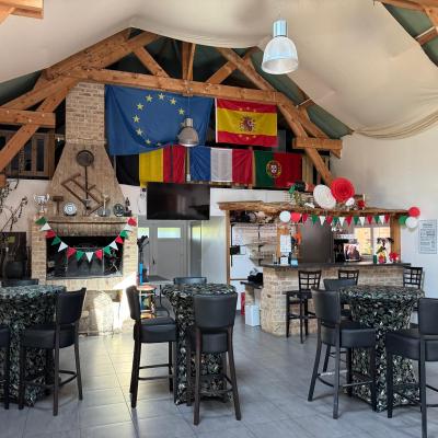 Salle Club House Camping Residentiel Ma Campagne