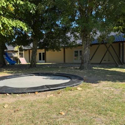 Trampoline Camping Residentiel Ma Campagne